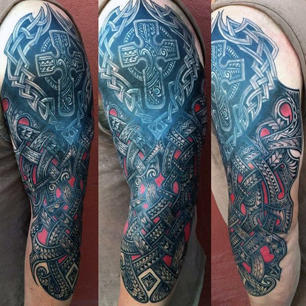 40 keltische Tattoos für Männer - coole Knoten und komplexe Kurven  