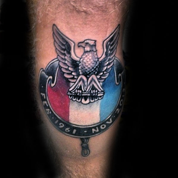 30 Eagle Scout Tattoo Designs für Männer - Pfadfinder von Amerika Tinte Ideen  