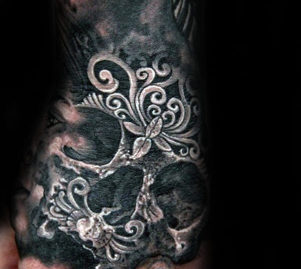 80 Schädel Hand Tattoo Designs für Männer - Manly Ink Ideen  