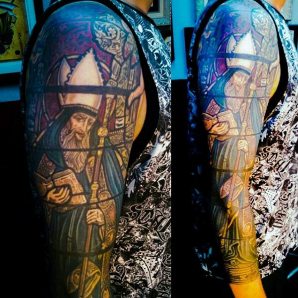 80 Glasmalerei Tattoo Designs für Männer - Ein Fenster zu Tinte Ideen  