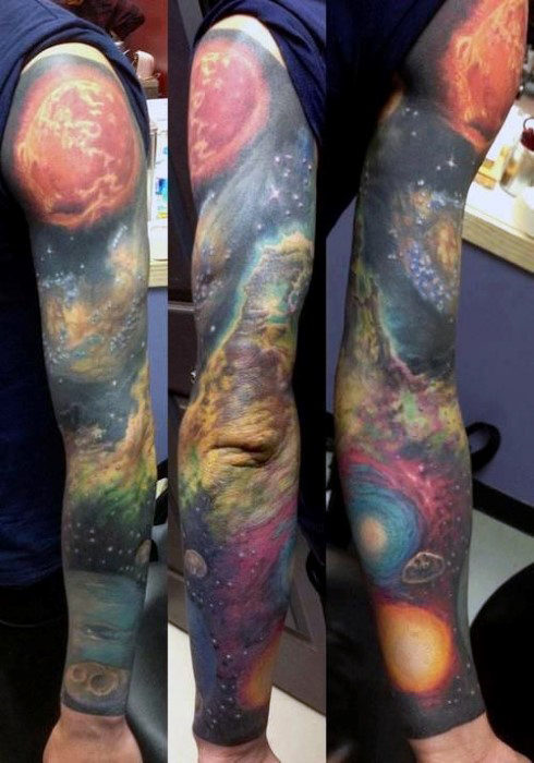 75 Universum Tattoo-Designs für Männer - Materie und Raum  