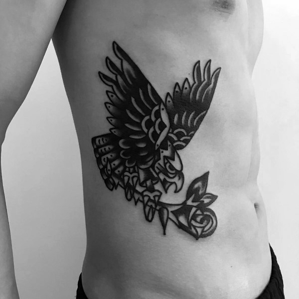 60 Badass Eagle Tattoos für Männer - Vogel Design-Ideen  