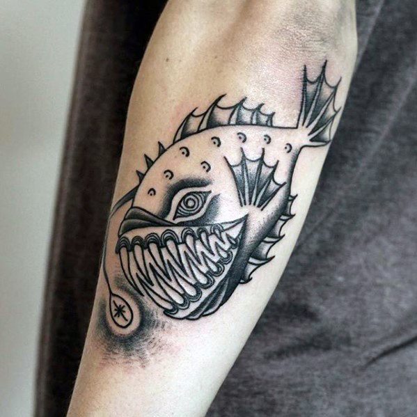 60 Angler Fisch Tattoo Designs für Männer - Tiefsee-Tinte Ideen  