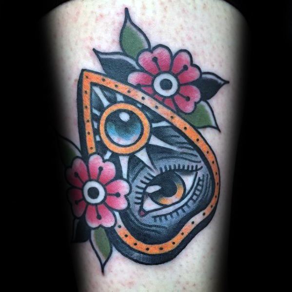 40 Planchette Tattoo Designs für Männer - Ouija Board Ink Ideen  