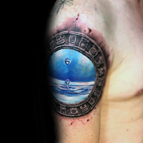 30 Wasser Tropfen Tattoo Designs für Männer - flüssige Tinte Ideen  
