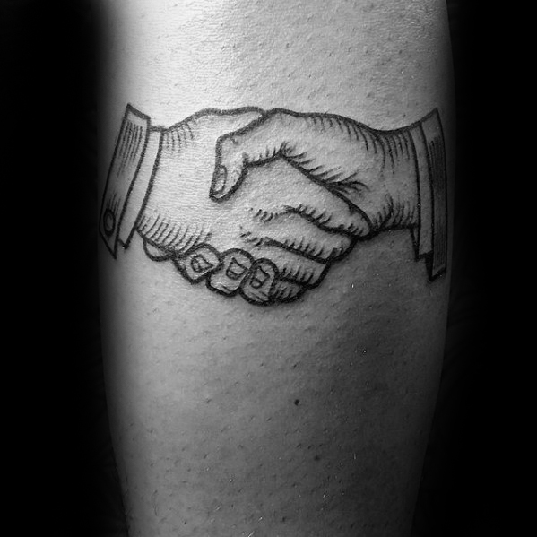 60 Handshake Tattoo Designs für Männer - symbolische Tinte Ideen  