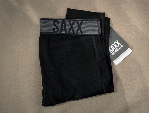 Treffen Sie die bequemste Herrenunterwäsche aller Zeiten - SAXX Review  