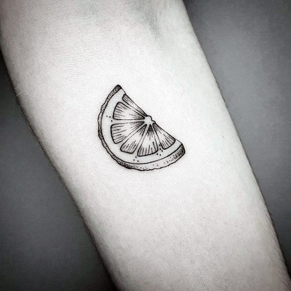 50 Zitrone Tattoo Designs für Männer - Citrus Fruit Ink Ideen  