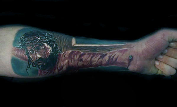 50 Jesus Unterarm Tattoo-Designs für Männer - Christus Tinte Ideen  