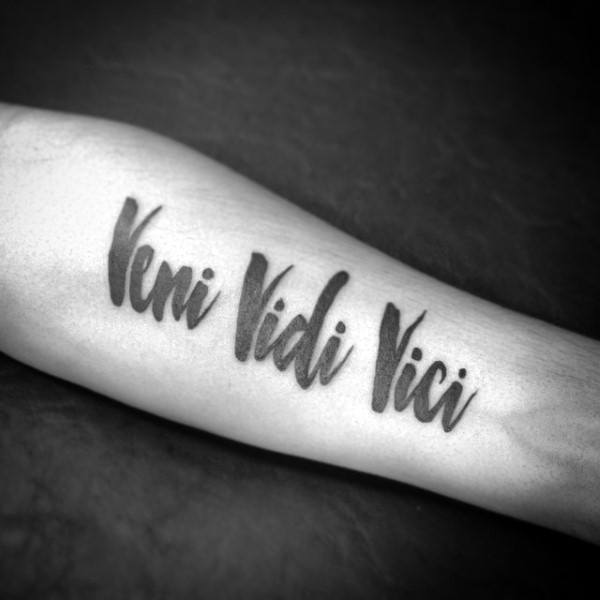 60 Veni Vidi Vici Tattoo Designs für Männer - Julius Caesar Ink Ideen  