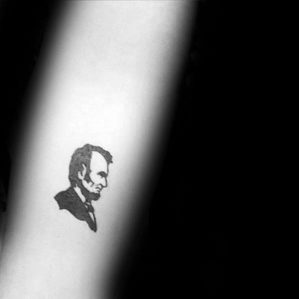 40 Abraham Lincoln Tattoo Designs für Männer - Präsidentenideen  