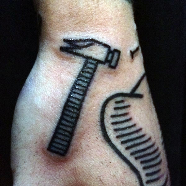 50 Hammer Tattoo Designs für Männer - Manly Tool Ink Ideen  