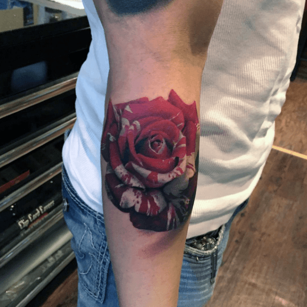 50 Blumentattoos für Männer - eine Blüte der männlichen Design-Ideen  