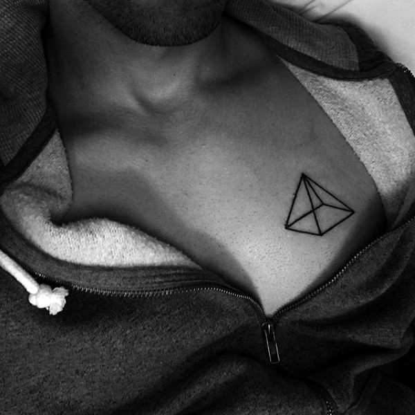 40 Pyramid Tattoo Designs für Männer - Ink Ideas mit einem höheren Zweck  