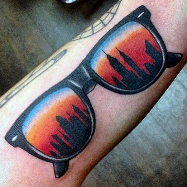 30 Brillen Tattoo Designs für Männer - Eye-Catching Ink Ideas  