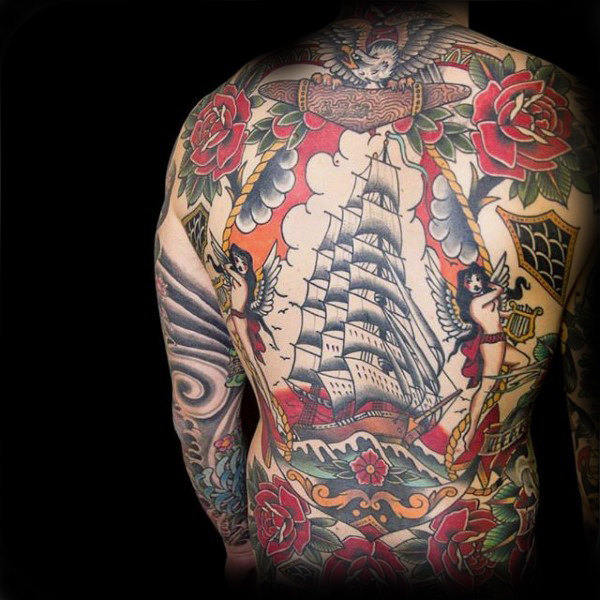 50 traditionelle Back Tattoo Design-Ideen für Männer - Old School Pieces  