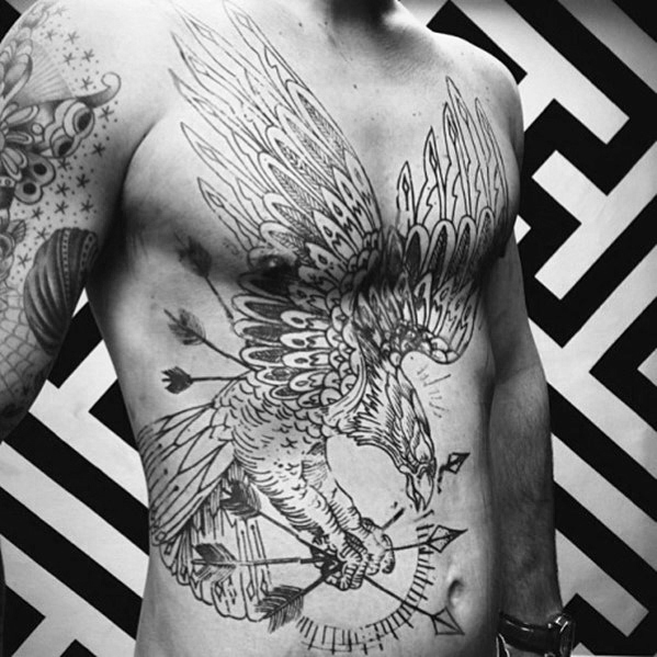 50 traditionelle Pfeil Tattoo-Designs für Männer - Bogenschießen-Ideen  