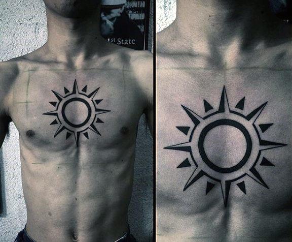 50 einfache Brust Tattoos für Männer - männliche Oberkörper Design-Ideen  
