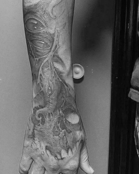 90 Dämon Tattoos für Männer - Devilish Exterieur Design-Ideen  