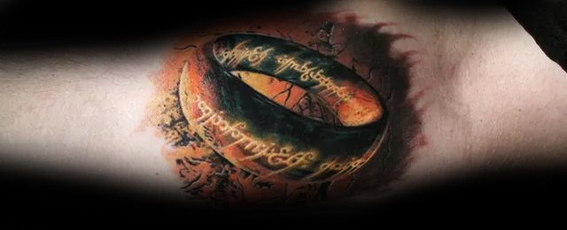 50 Herr der Ringe Tattoo Designs für Männer Tolkien Ink