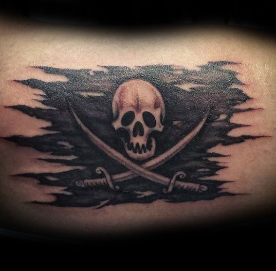 40 Piraten Flagge Tattoo-Designs für Männer - Jolly Roger Ink Ideen  