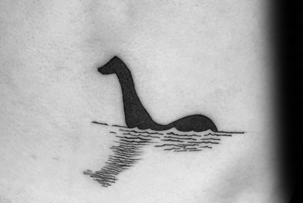 30 Loch Ness Monster Tattoo Designs für Männer - Mythologische Kreatur Tinte Ideen  