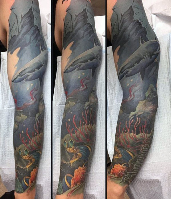 30 Shark Tattoo Sleeve Designs für Männer - Marine Life Ink Ideen  