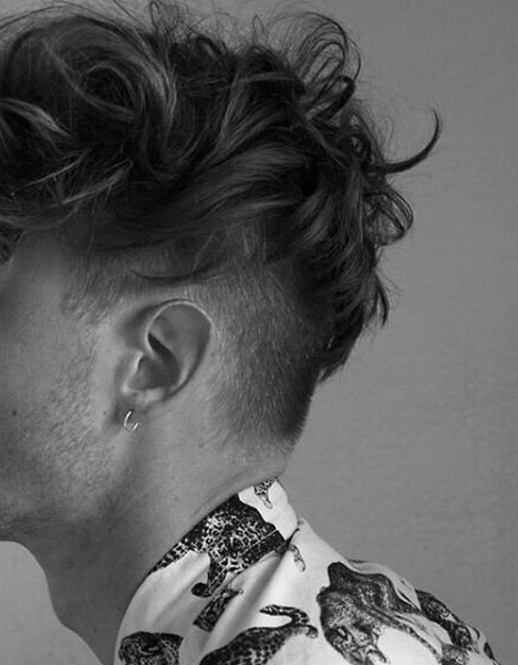20 lockige Undercut Haircuts für Männer - schneidet mit Spulen und Knicken  