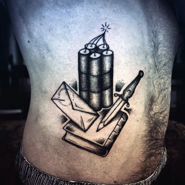 60 Bombe Tattoo Designs für Männer - Explosive Ink Ideen  