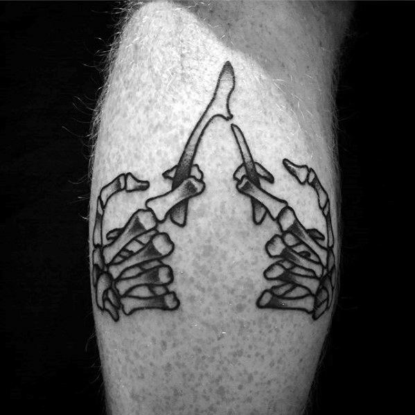 40 Wishbone Tattoo Designs für Männer - Forked Bird Bone Ideen  