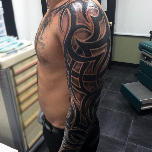 90 Tribal Sleeve Tattoos für Männer - Manly Arm Design-Ideen  