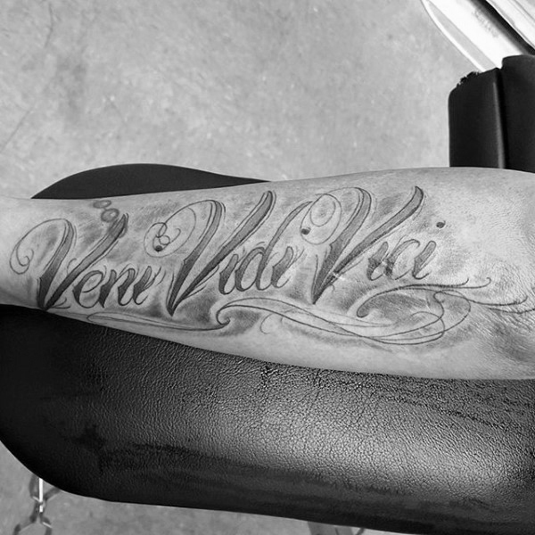 60 Veni Vidi Vici Tattoo Designs für Männer - Julius Caesar Ink Ideen  