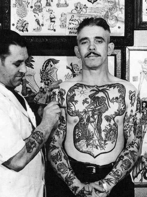 60 Vintage Tattoos für Männer - Old School Design-Ideen  