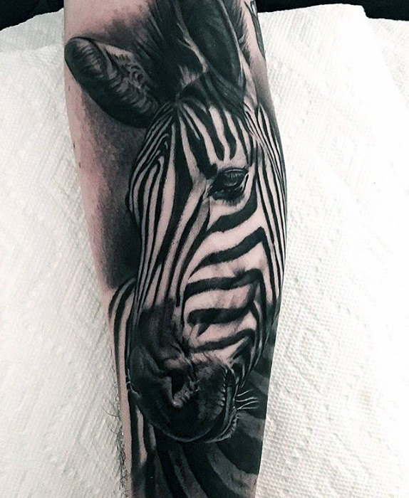 40 Zebra Tattoos für Männer - Safari Striped Design-Ideen  