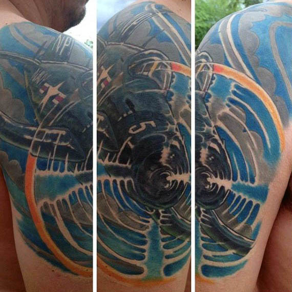 50 Flugzeug Tattoos für Männer - Luftfahrt und Flug inspiriert Ideen  