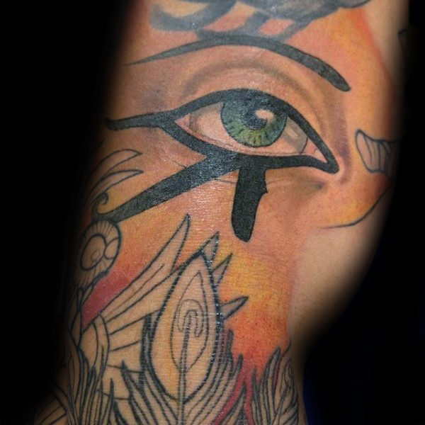 50 Auge von Horus Tattoo Designs für Männer - ägyptische Hieroglyph-Tinte  
