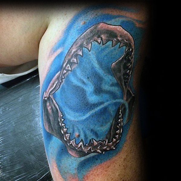 60 Shark Jaw Tattoo Designs für Männer - ein Biss Tinte Ideen  