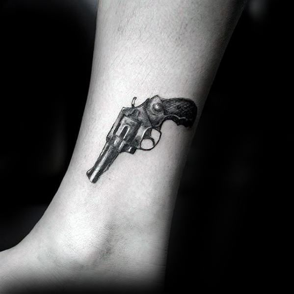 70 Knöchel Tattoos für Männer - Maskuline Design-Ideen  