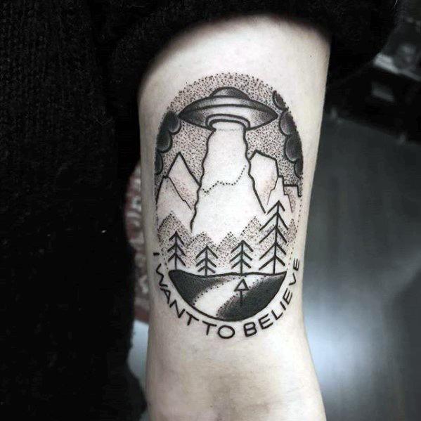 50 Ich möchte Tattoo-Designs für Männer - X-Files Alien Ink Ideen glauben  