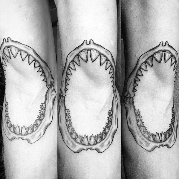 60 Shark Jaw Tattoo Designs für Männer - ein Biss Tinte Ideen  