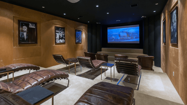 80 Heimkino-Design-Ideen für Männer - Maskulin Movie Room Retreats  