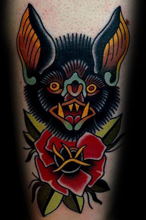 50 traditionelle Bat Tattoo Designs für Männer - Old School-Ideen  