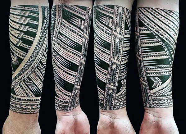 40 polynesischen Unterarm Tattoo-Designs für Männer - männliche Stammes-Ideen  