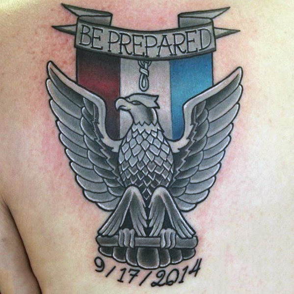 30 Eagle Scout Tattoo Designs für Männer - Pfadfinder von Amerika Tinte Ideen  