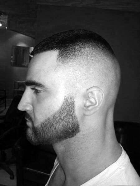 High And Tight Haircut für Männer - eine männliche beherrschende Stil  