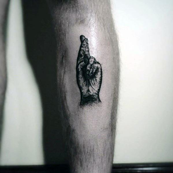 50 Finger gekreuzte Tattoo-Designs für Männer - Hand-Gesten-Tinte-Ideen  