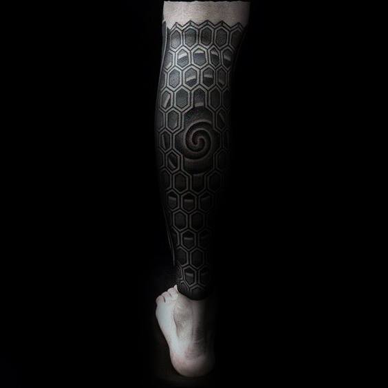 70 alle schwarzen Tattoos für Männer - Blackout Design-Ideen  