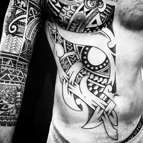 100 nordische Tattoos für Männer - mittelalterliche norwegische Designs  
