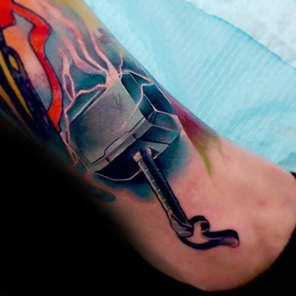 70 Mjolnir Tattoo-Designs für Männer - Hammer Of Thor Ideen  