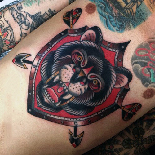 50 traditionelle Bär Tattoo Designs für Männer - Old School-Ideen  